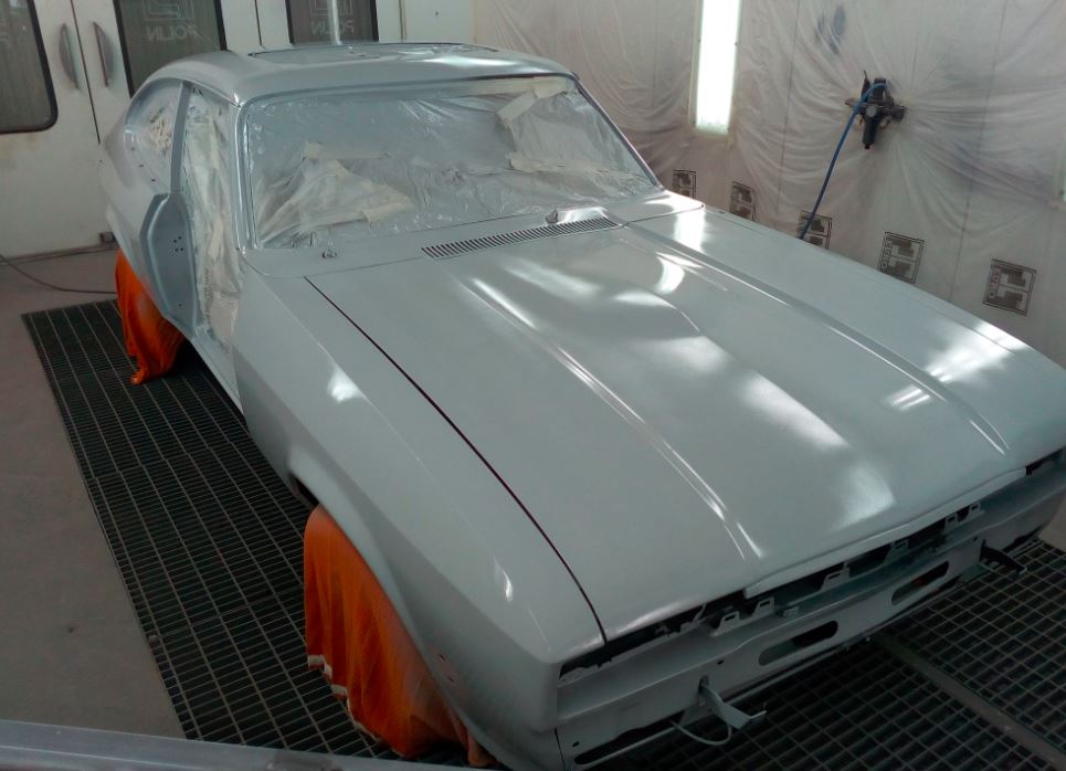 Ford Capri in primer